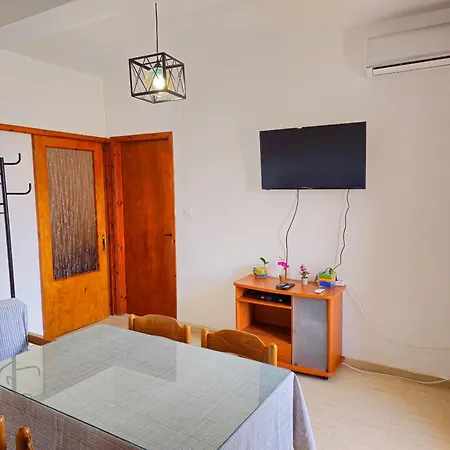 Idyllic Escape * Gomation